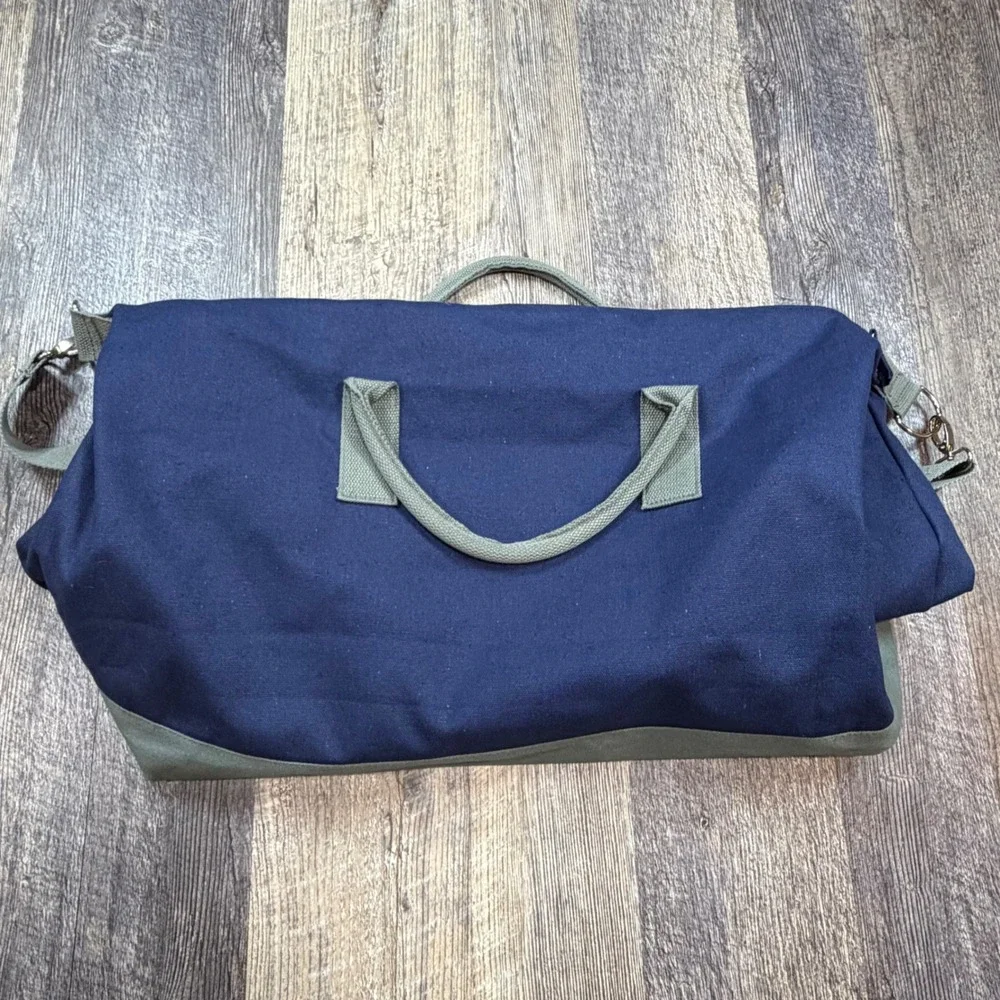 Tommy Bahama Navy Blue Canvas Duffel Bag Weekend Travel Carry On Soft Case